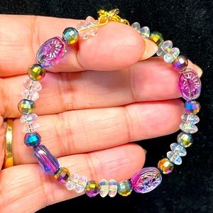 💜Stunning purple and gemmed Swarovski cuff bangle